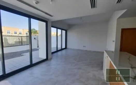 END UNIT | SPACIOUS | VACANT | VASTU | MAKE OFFER
