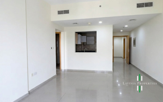 READY TO MOVE IN | SPACIOUS LAYOUT | PET FRIENDLY