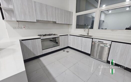 PRIVATE POOL |DRIVER’S ROOM |SPACIOUS VACANT VILLA