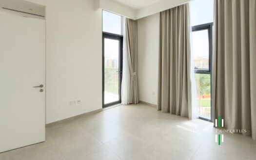 HUGE PLOT 4 BHK VILLA | VACANT | PRIME LOCATION