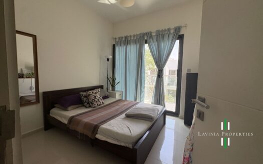 FURNISHED 3BR |MIDDLE UNIT | VACANT |BACK-TO-BACK