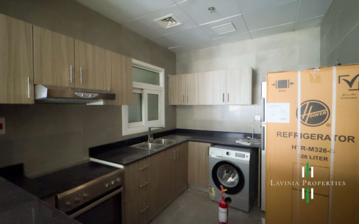 WELL-MAINTAINED 2 BHK | SEMI-FURNISHED | BALCONY