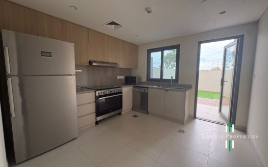 FAMILY COMMUNITY VILLA | MULTIPLE OPTIONS | VACANT