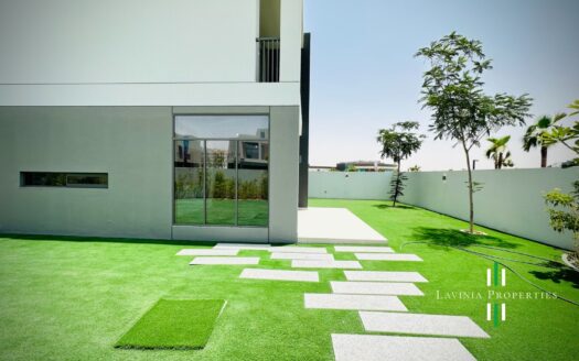 LARGEST PLOT| CORNER VILLA| NEXT TO CLUBHOUSE