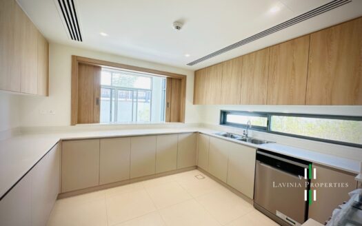 VACANT PREMIUM 5BR | CORNER VILLA | CLUBHOUSE VIEW