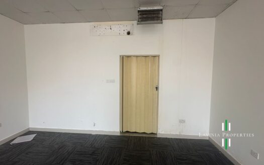 VACANT SHOP | PARKING VIEW | NEAR BLUE LINE MS