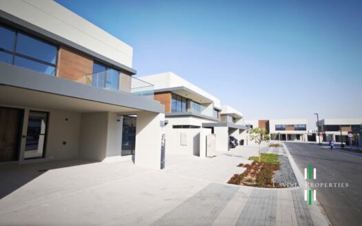 BRAND NEW VILLA | NEXT TO CLUBHOUSE | KEY IN HAND