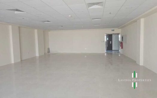 FITTED OFFICE | AMPLE PARKING | READY SOON