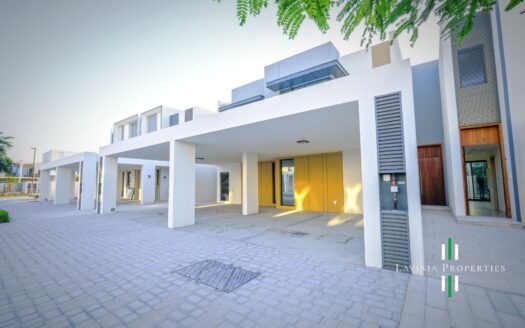 SPACIOUS TOWNHOUSE | READY TO MOVE | GREAT VALUE