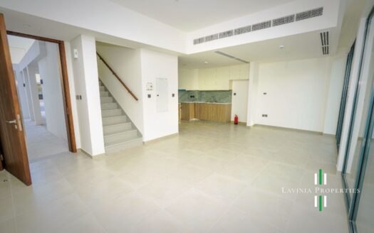 SPACIOUS TOWNHOUSE | READY TO MOVE | GREAT VALUE