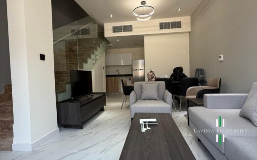 FULLY FURNISHED TOWNHOUSE | PARK VIEW | 4 CHEQUES