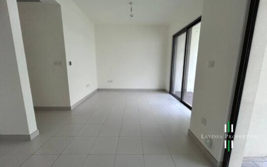 FLEXIBLE CHEQUES | PRIVATE GARDEN | VACANT