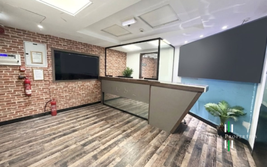 UNFURNIISHED | VACANT & READY TO MOVE IN