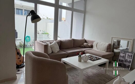 BACK-TO-BACK 3BR VILLA | MIDDLE UNIT | VACANT