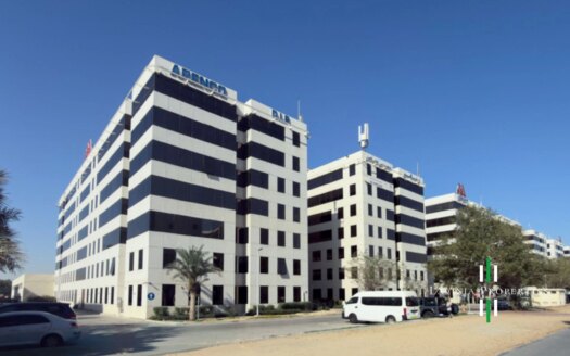 VACANT | FITTED OFFICE | CLOSE TO METRO STATION