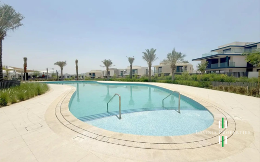 HILLTOP | VILLA | PRIVATE POOL | PARK FACING