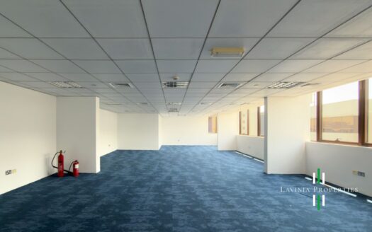 VACANT | FITTED OFFICE | CLOSE TO METRO STATION