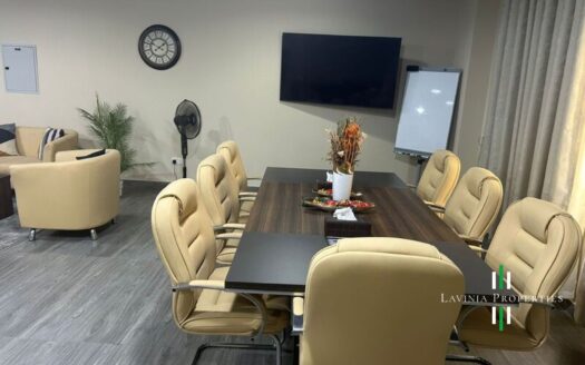 FITTED OFFICE | IDEAL LOCATION | AMPLE PARKING