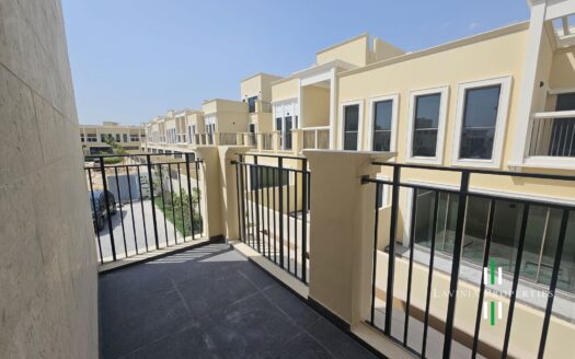 SINGLE ROW | PARK FACING | CLOSE TO LAGOON