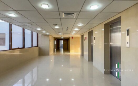 AMPLE PARKING | READY TO MOVE IN | WELL-MAINTAINED