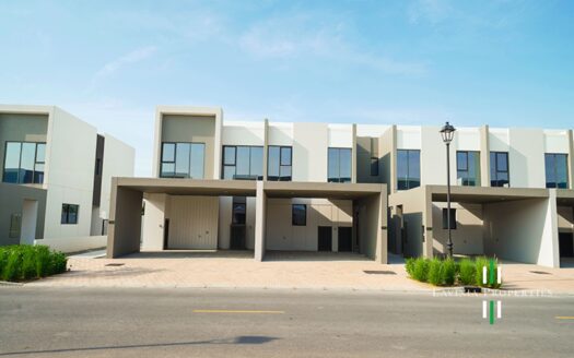 VACANT | SINGLE ROW | LANDSCAPED | OPEN FOR OFFER