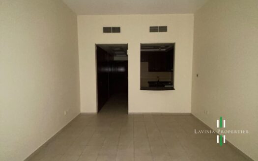 SEMI-CLOSED KITCHEN |GARDEN VIEW |NEAR MS |MED 85