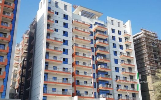 CLOSED KITCHEN | CHILLER FREE | NEAR METRO STATION
