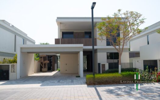 SINGLE ROW | NEARBY PARK & AMENETIES | GARDEN