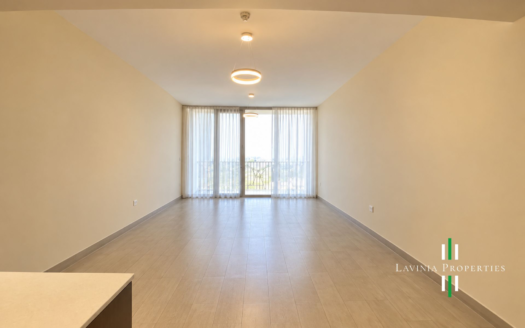 SPACIOUS LIVING AREA | OPEN VIEW | VACANT