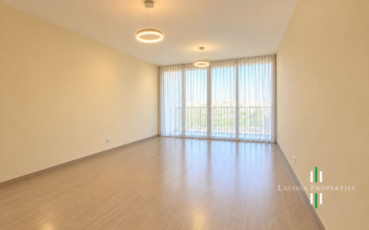 SPACIOUS LIVING AREA | OPEN VIEW | VACANT