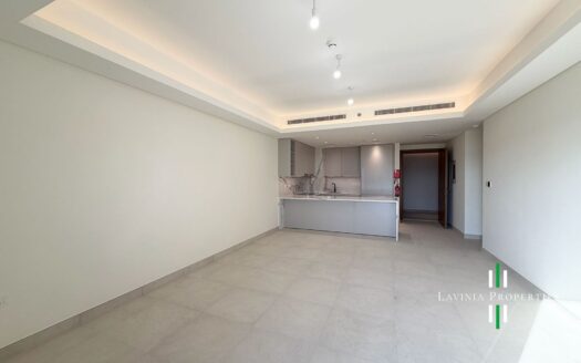 MULTIPLE CHEQUES | VACANT | FULLY-EQUIPPED KITCHEN