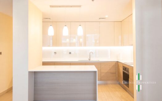 SPACIOUS LIVING AREA | OPEN VIEW | VACANT