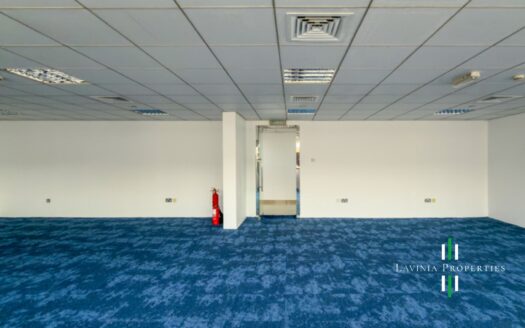 AMPLE PARKING | READY TO MOVE IN | WELL-MAINTAINED